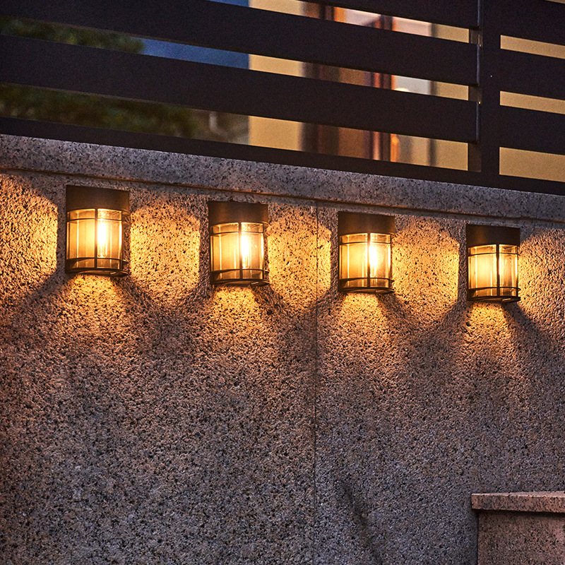 LED Solar Garden Light Outdoor - đánh giá và giá Smart Garden Fence